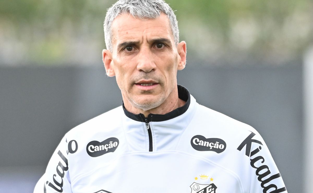 Santos tem desfalques confirmados e dúvidas para enfrentar o São Paulo pelo Brasileirão