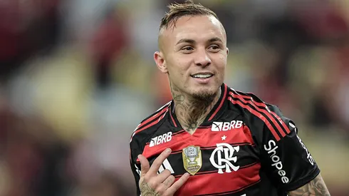 Atacante tem o futuro incerto – Foto: Thiago Ribeiro/AGIF.