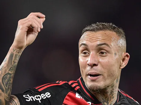 Flamengo faz limpa no elenco com 9 saídas