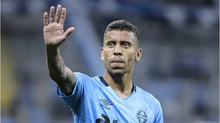 Marcos Rocha deve começar contra o Botafogo no banco de reservas