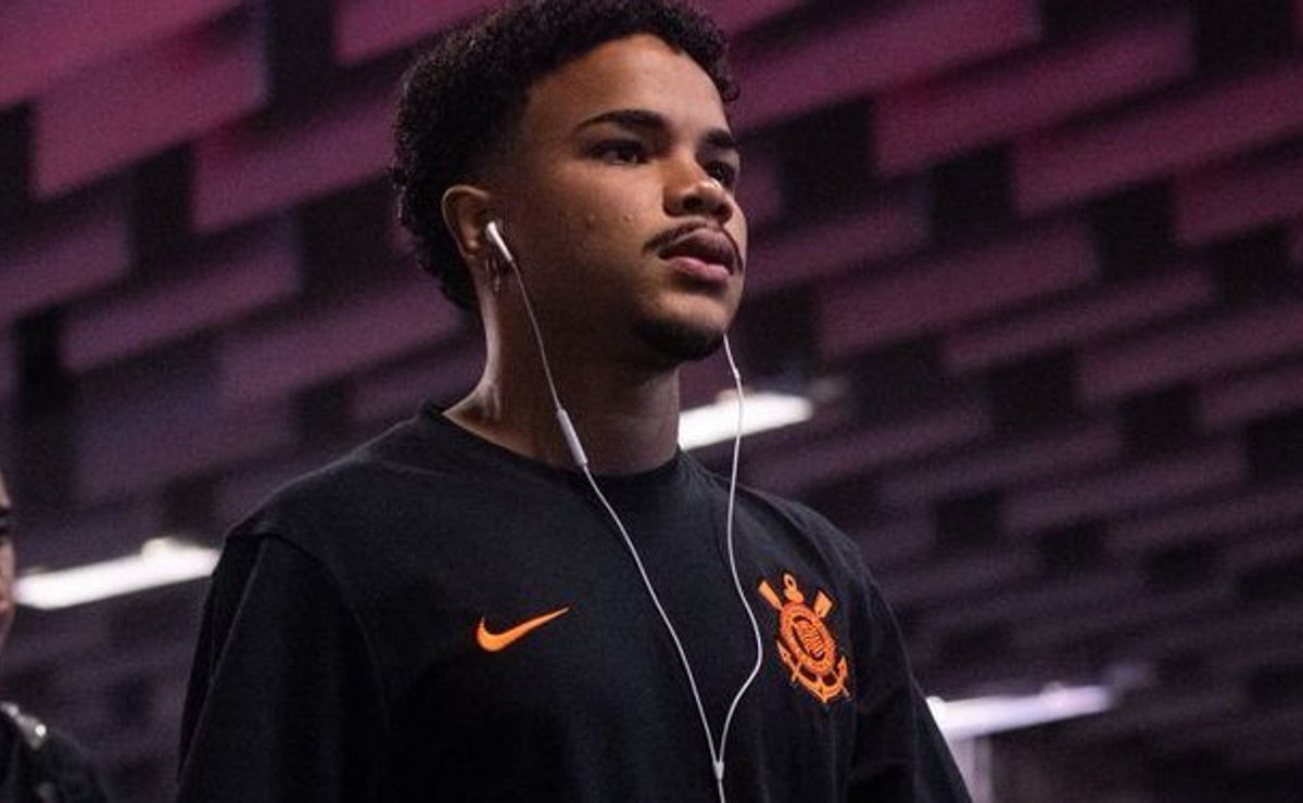 Kaio César se rende ao Corinthians ao explicar acerto no mercado da bola: “Um passo para frente”