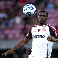 Flamengo mantém Evertton Araújo após aval de Filipe Luís