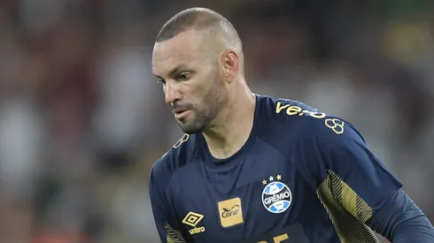 Weverton goleiro do Gremio durante partida contra o Fluminense no estadio Maracana pelo campeonato Brasileiro A 2026. Foto: Thiago Ribeiro/AGIF