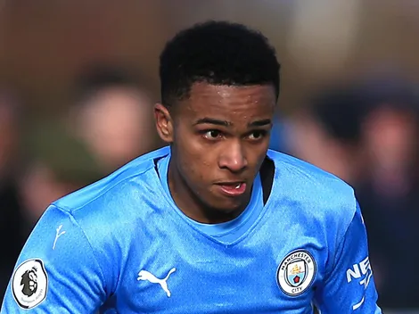 Santos contata Kayky ex-Manchester City, mas negócio não avança