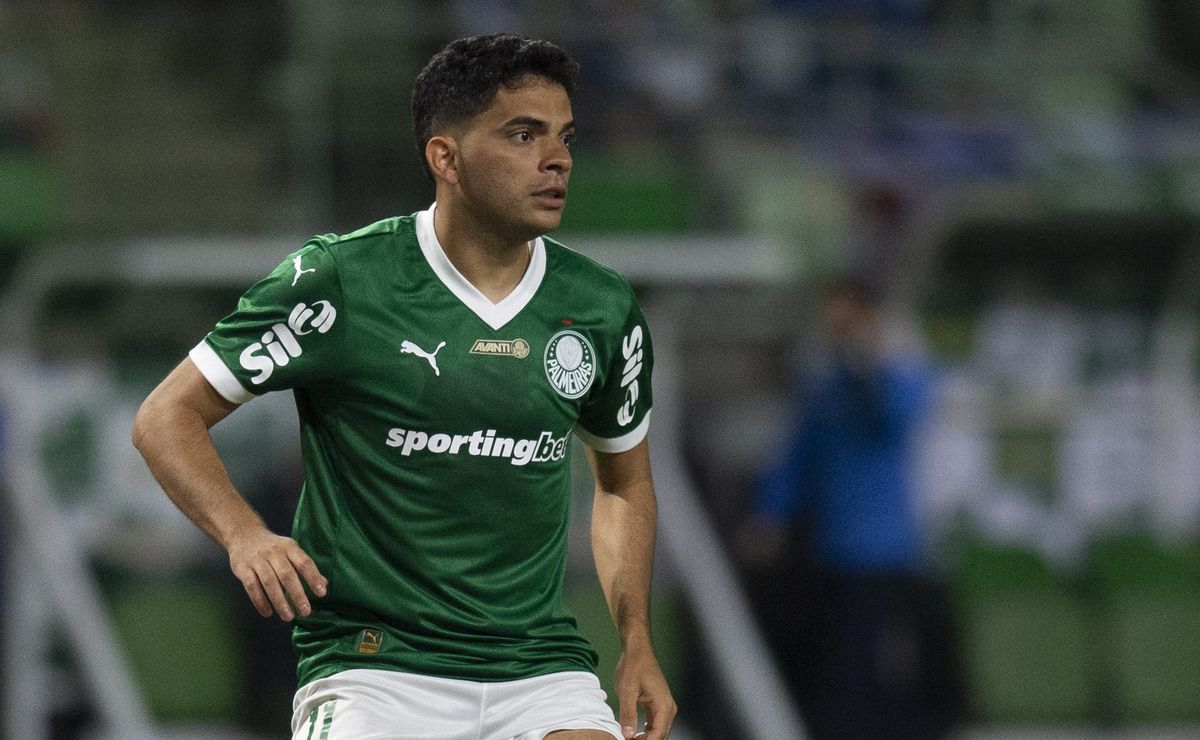 Palmeiras negocia a saída de Bruno Rodrigues com o Internacional; atacante está na mira do Colorado por empréstimo