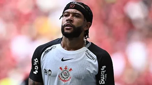 Memphis Depay tem indefinição sobre seu futuro. Foto: Ton Molina