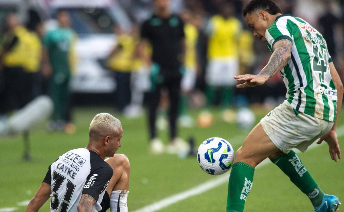 Santos decide assinar com meio-campista revelado pelo Corinthians e Mandaca é aprovado na Vila Belmiro