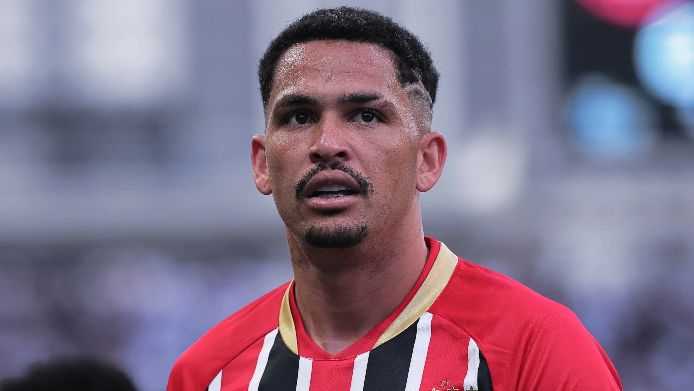 Luciano no São Paulo. Foto: Ettore Chiereguini/AGIF