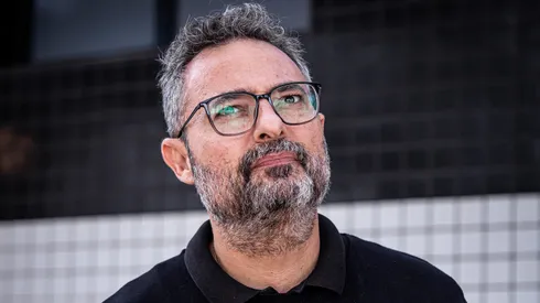 Alexandre Mattos diretor executivo do Santos na Vila Belmiro