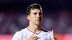 Tapia durante partida contra o Santos pelo Paulistão