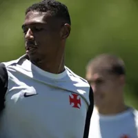Vasco toma decisão e encaminha saída de Lyncon por empréstimo