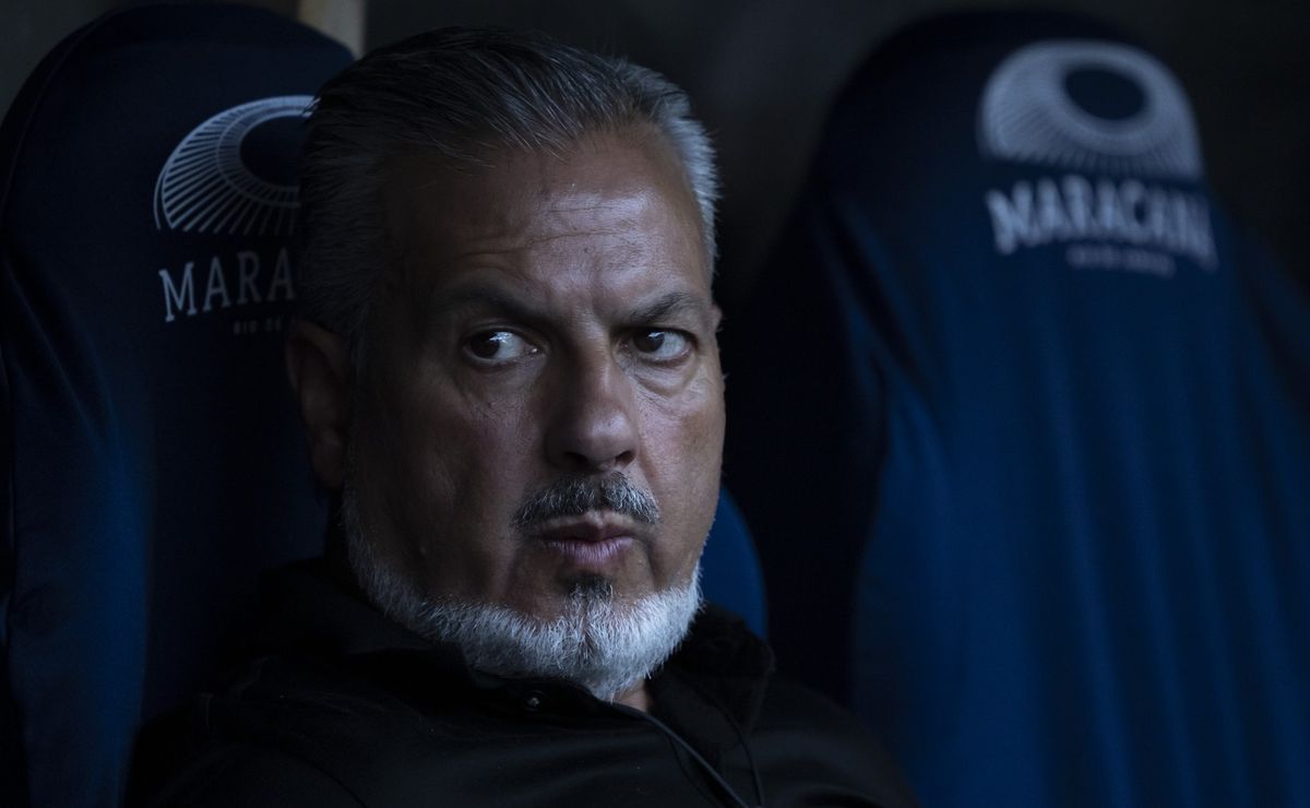 Flamengo ainda não desistiu de Marcos Antônio e José Boto prepara nova proposta pelo jogador