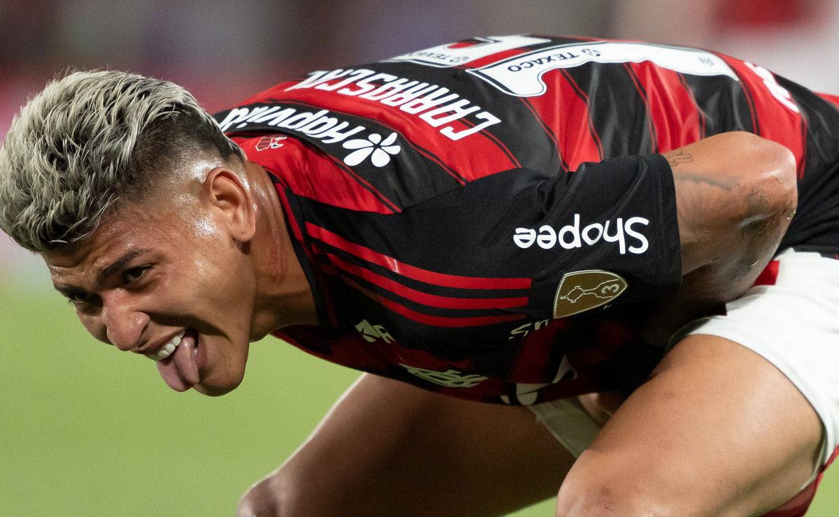 Carrascal define futuro no Flamengo e saída do Clube não acontecerá agora mesmo com propostas chegando