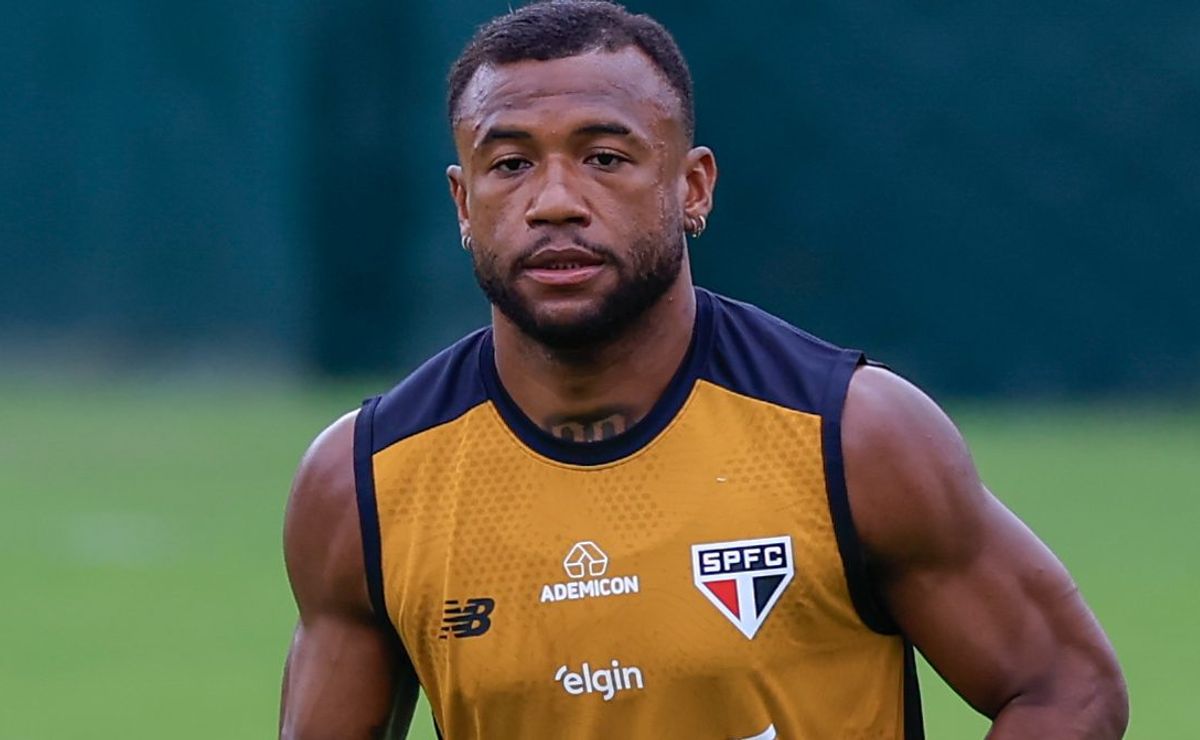 São Paulo tem Luan de volta nos relacionados para o clássico contra o Santos pelo Brasileirão