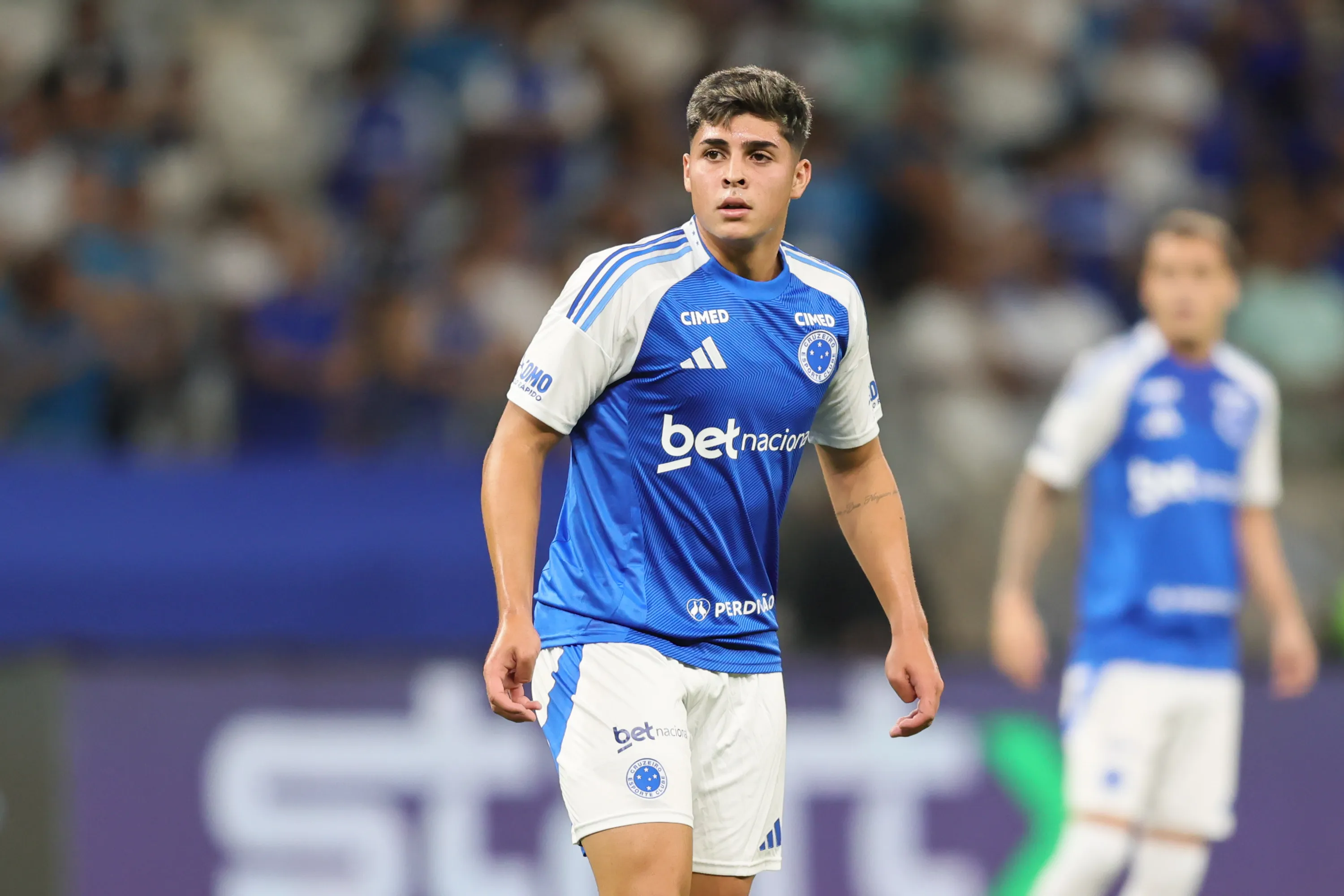 MG – BELO HORIZONTE – 10/01/2026 – MINEIRO 2026, CRUZEIRO X POUSO ALEGRE – Cauan Baptistella jogador do Cruzeiro durante partida contra o Pouso Alegre no estadio Mineirao pelo campeonato Mineiro 2026. Foto: Gilson Lobo/AGIF