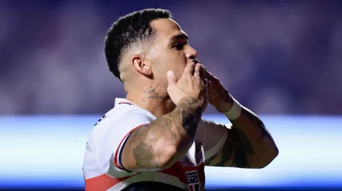 Luciano jogador do Sao Paulo comemora seu gol durante partida contra o Santos no estadio Morumbi pelo campeonato Paulista 2026. Foto: Marcello Zambrana/AGIF
