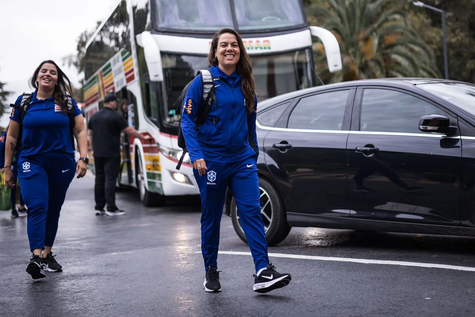 Camilla Orlando comandando a Seleção. Foto: Ramiro Cicao/CBF