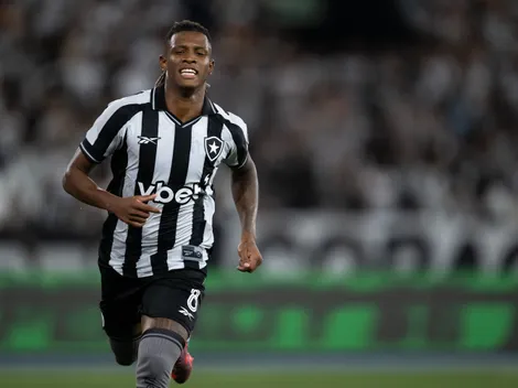 danilo vira referência no botafogo e diretoria descarta negociação