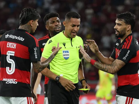 Lucas Paquetá toma cartão amarelo relâmpago em Flamengo x Inter