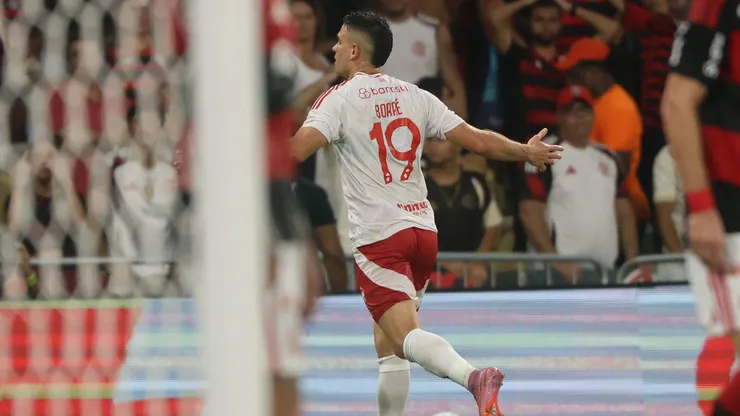 Rafael Borré, atacante do Inter em partida pelo campeonato brasileiro (Foto: Ricardo Duarte / Internacional)