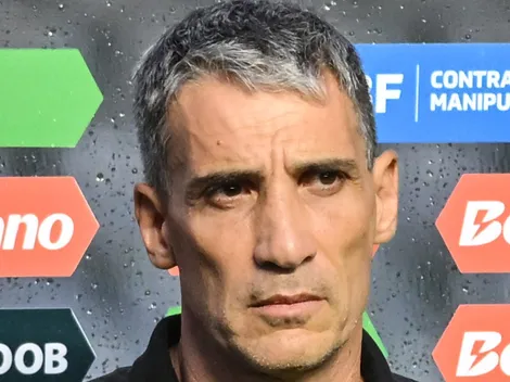 Santos de Vojvoda cria pouco e cede empate no clássico