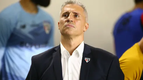 Hernán Crespo, técnico do São Paulo durante partida contra o Santos no estadio Vila Belmiro pelo campeonato Brasileiro A 2026. Foto: Mauricio De Souza/AGIF