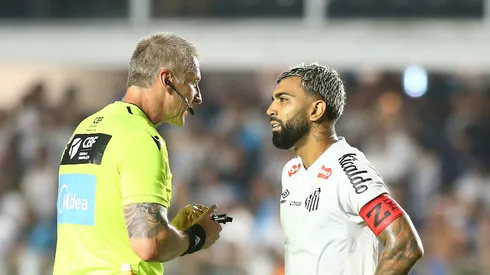 Anderson Daronco, árbitro de Santos x São Paulo no Brasileirão nato Brasileiro  
