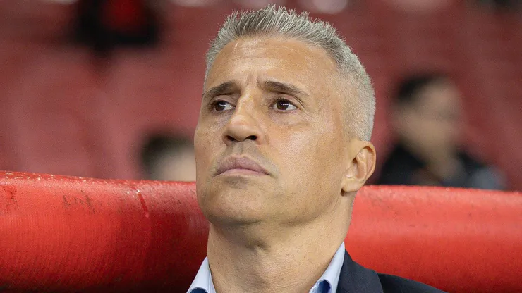 Hernán Crespo concedeu coletiva após empate na Vila Belmiro