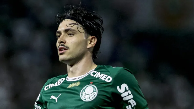 Maurício, meia do Palmeiras