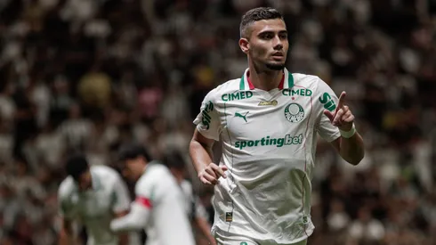MG – BELO HORIZONTE – 28/01/2026 – BRASILEIRO A 2026, ATLETICO X PALMEIRAS -Andreas Pereira jogador do Palmeiras durante partida contra o Atletico no estadio Arena MRV pelo campeonato Brasileiro A 2026. Foto: Fernando Moreno/AGIF