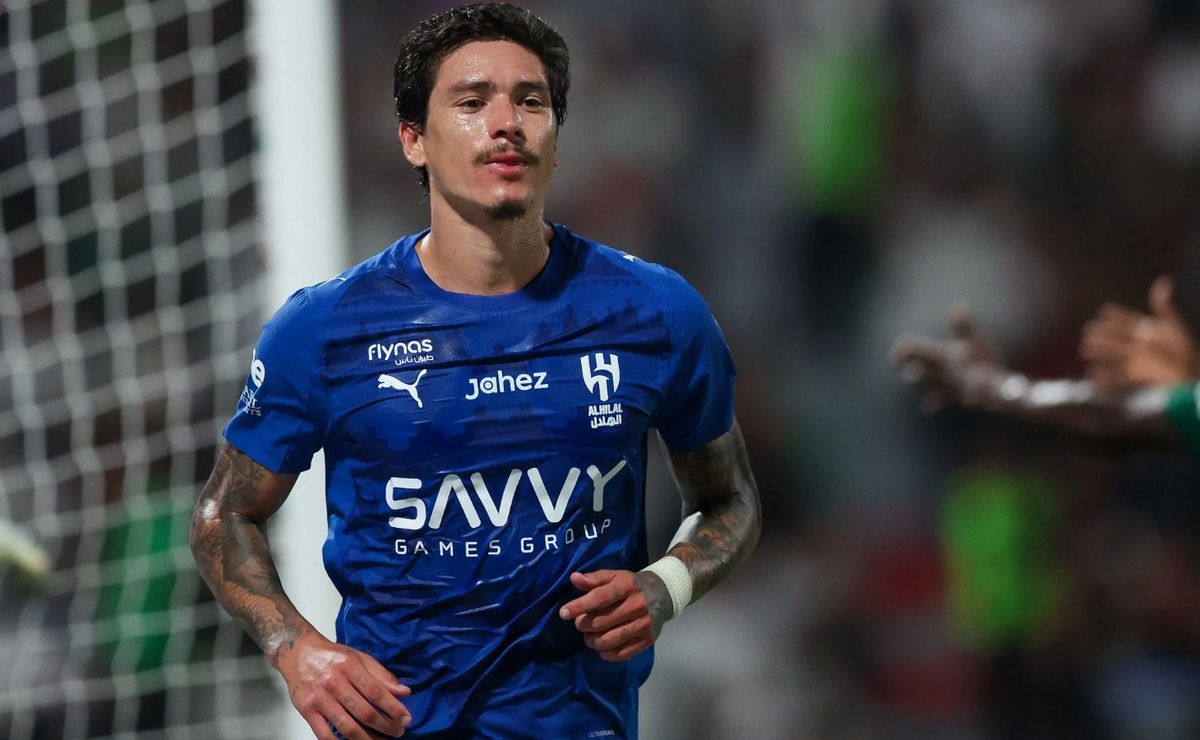 Darwin Nuñez entrou na mira do Flamengo, mas valor salarial travou qualquer avanço na negociação