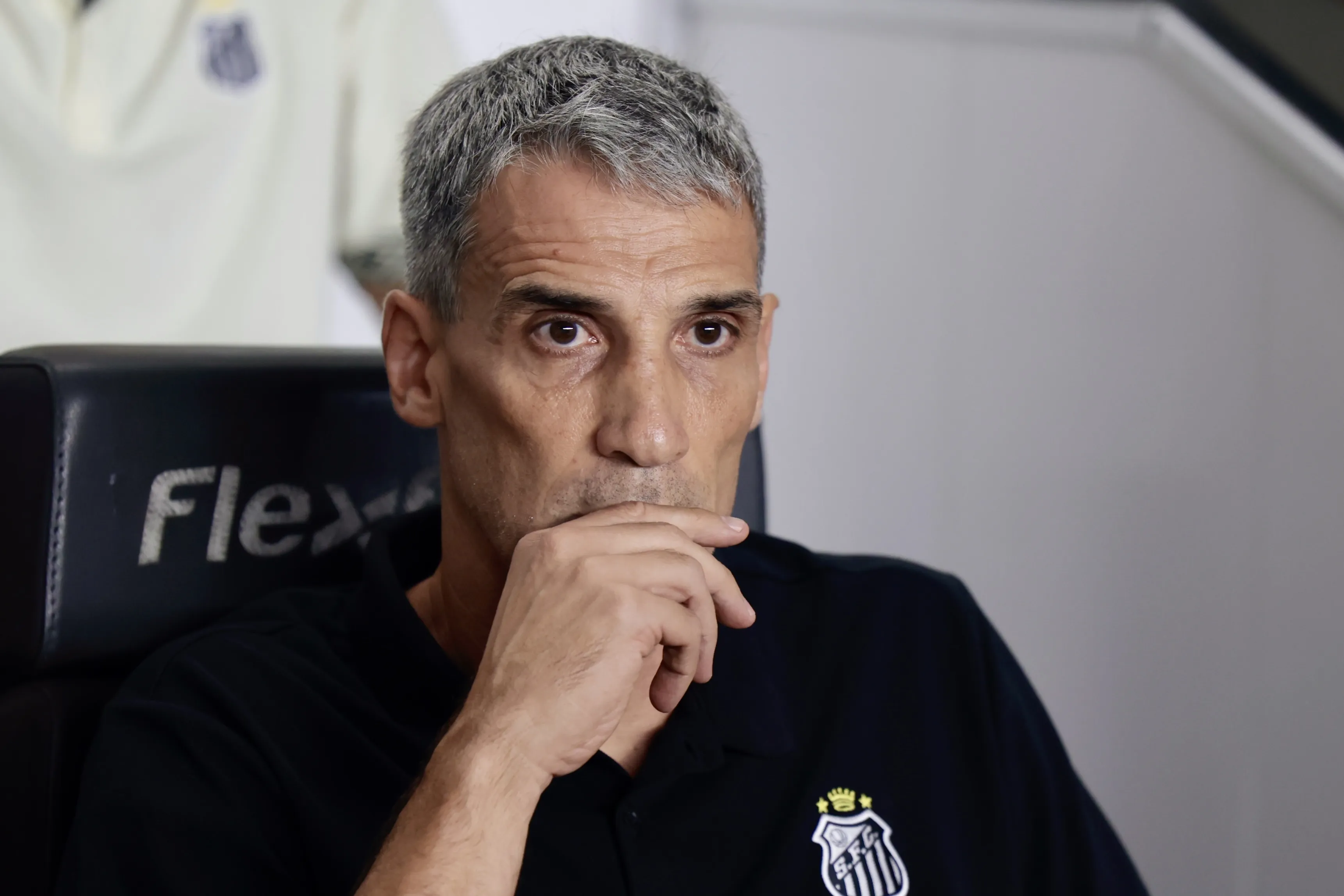 SP – SANTOS – 04/02/2026 – BRASILEIRO A 2026, SANTOS X SAO PAULO – Juan Pablo Vojvoda tecnico do Santos durante partida contra o Sao Paulo no estadio Vila Belmiro pelo campeonato Brasileiro A 2026. Foto: Marcello Zambrana/AGIF