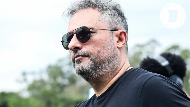 Alexandre Mattos diretor executivo do Santos na Vila Belmiro