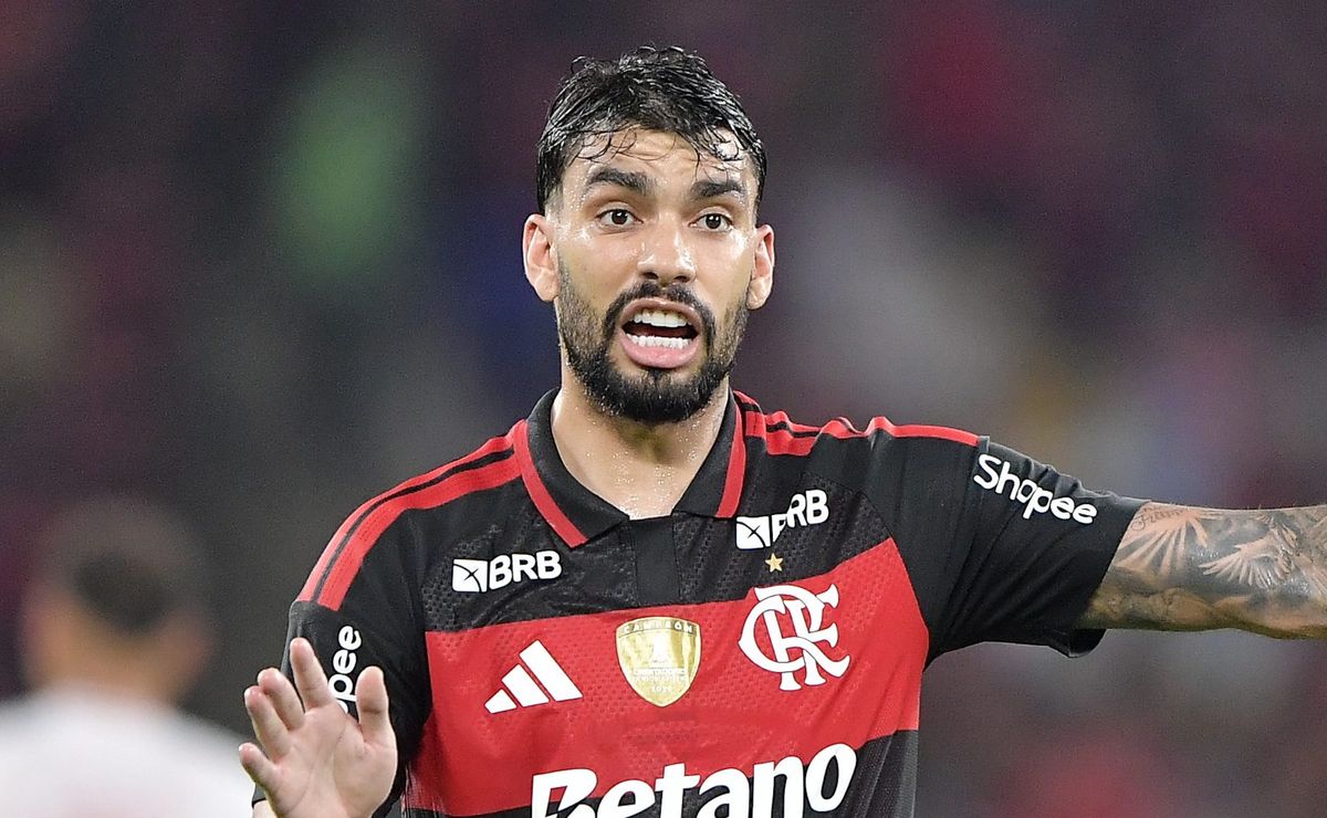 Paquetá não aguentou o novo tropeço do Flamengo e soltou o verbo nas redes sociais: “Longe de ser o que eu imaginava”