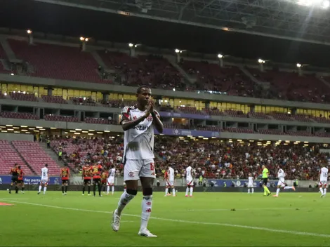 Flamengo avança e encaminha venda de Wallace Yan