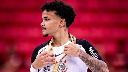 Kaio César deve fazer seu 2º jogo pelo Corinthians.