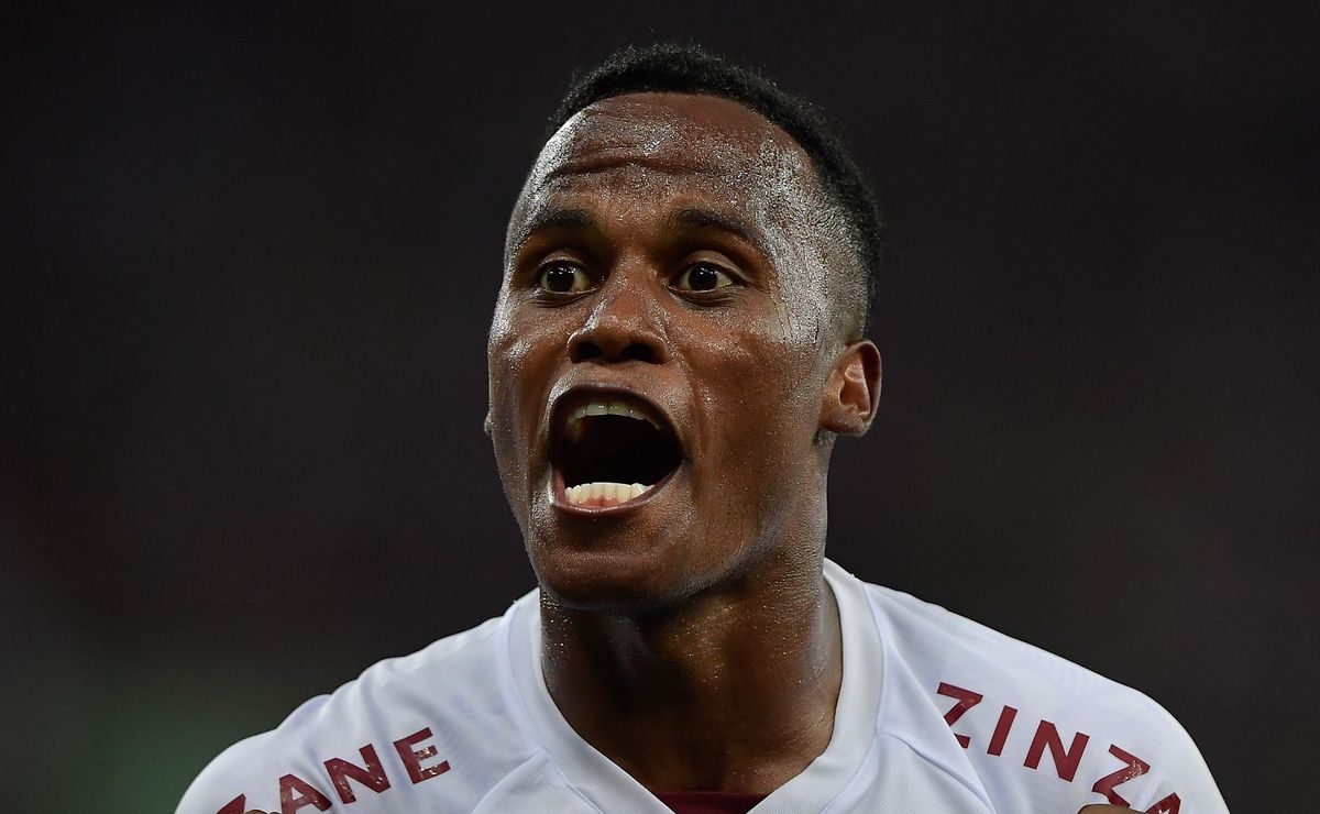 Arias trava acerto com Palmeiras e quer retornar ao Fluminense; Tricolor aposta em boa relação com Wolverhampton