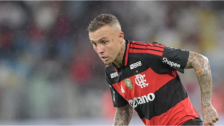 Everton Cebolinha em campo no Maracanã.