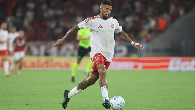 Paulinho Paula teve grande atuação contra o Flamengo