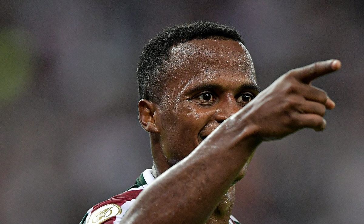 Palmeiras fecha com Jhon Arias por R$ 155 milhões e meia vai assinar contrato até 2029