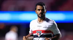 Danielzinho assume papel central no São Paulo e sustenta equilíbrio em clássico contra o Santos - Marcello ZambranaAGIF