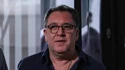 Presidente santista sofre pressão por reforços.