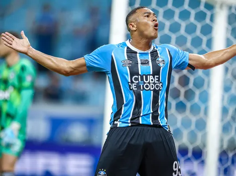 Em grande fase no Grêmio, Carlos Vinícius sonha com a seleção brasileira