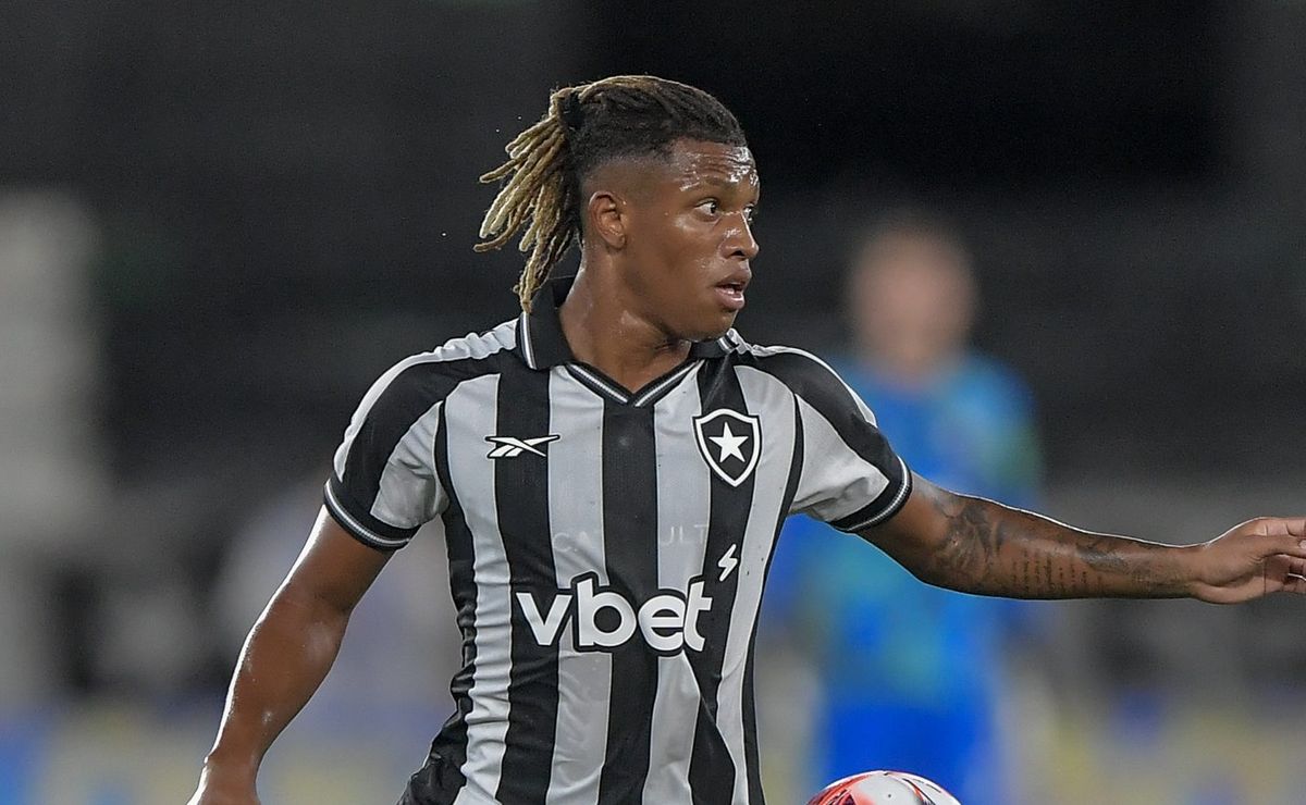 Danilo chegando ao Palmeiras nesta janela não acontecerá após ‘não’ de Textor para Leila