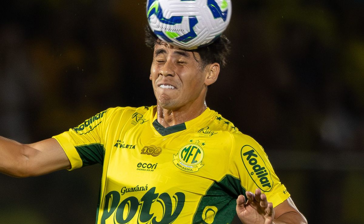 Santos fecha acordo de R$ 400 mil para anunciar meio-campista e José Aldo está a um passo da Vila