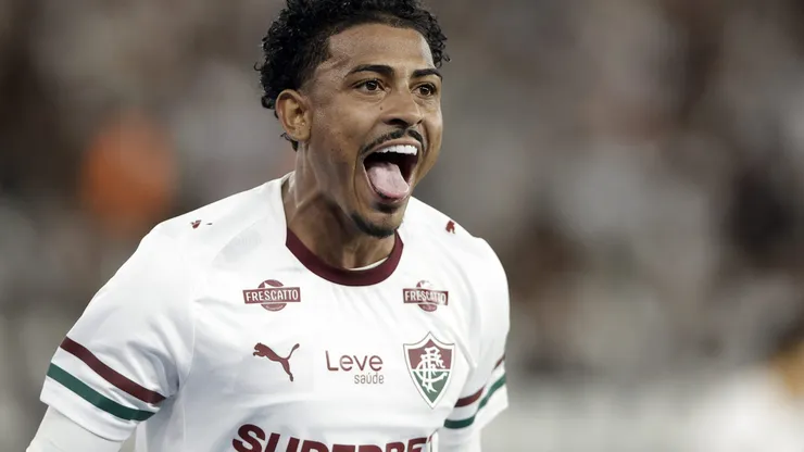 RJ - RIO DE JANEIRO - 01/02/2026 - CARIOCA 2026, BOTAFOGO X FLUMINENSE - John Kennedy jogador do Fluminense comemora seu gol durante partida contra o Botafogo no estadio Engenhao pelo campeonato Carioca 2026. Foto: Andre Mourao/AGIF