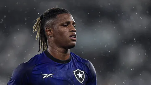 Danilo é desejado pelo Palmeiras.