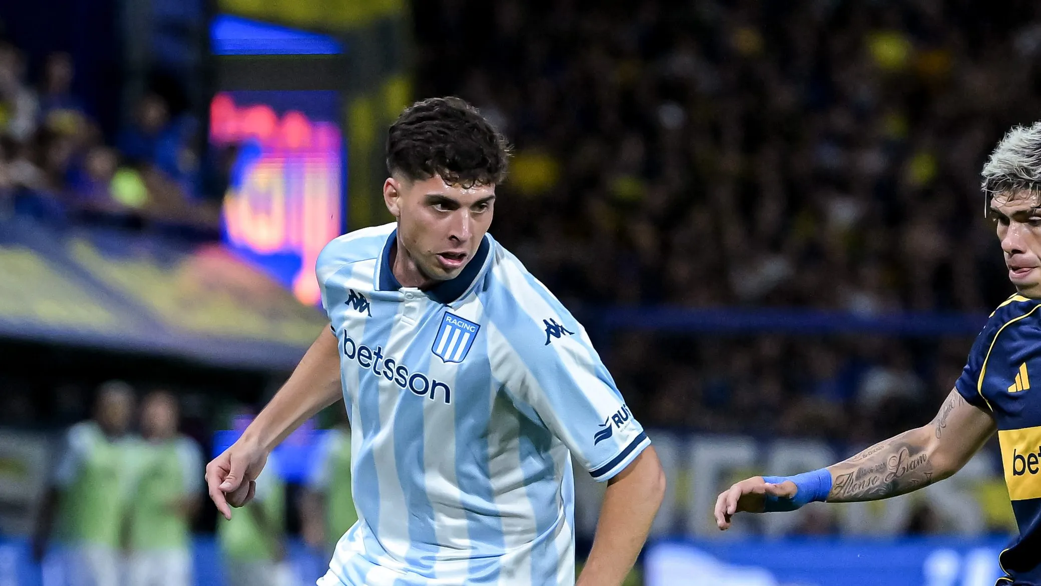 Foto: Marcelo Endelli/Getty Images – Chegada de Nardoni vai causar saídas no elenco gremista.