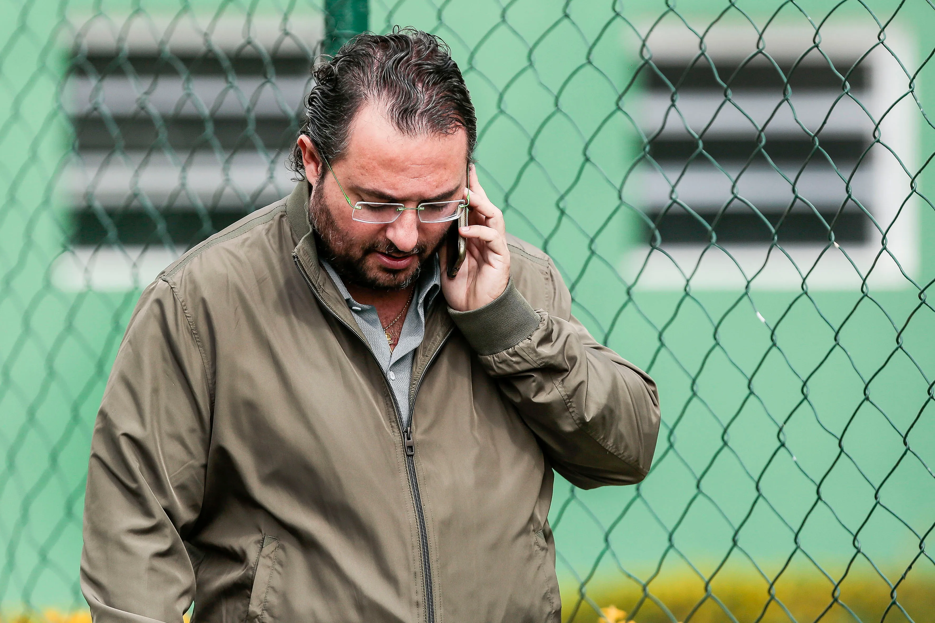 Contato feito com staff de Alisson foi feito por Alexandre Mattos e Santos tem interesse no volante – Foto: Ale Cabral/AGIF