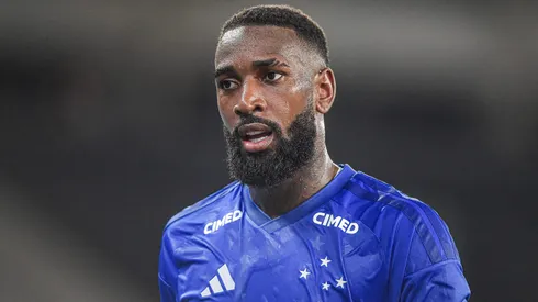 RJ – RIO DE JANEIRO – 29/01/2026 – BRASILEIRO A 2026, BOTAFOGO X CRUZEIRO – Gerson jogador do Cruzeiro durante partida contra o Botafogo no estadio Engenhao pelo campeonato Brasileiro A 2026. Foto: Thiago Ribeiro/AGIF